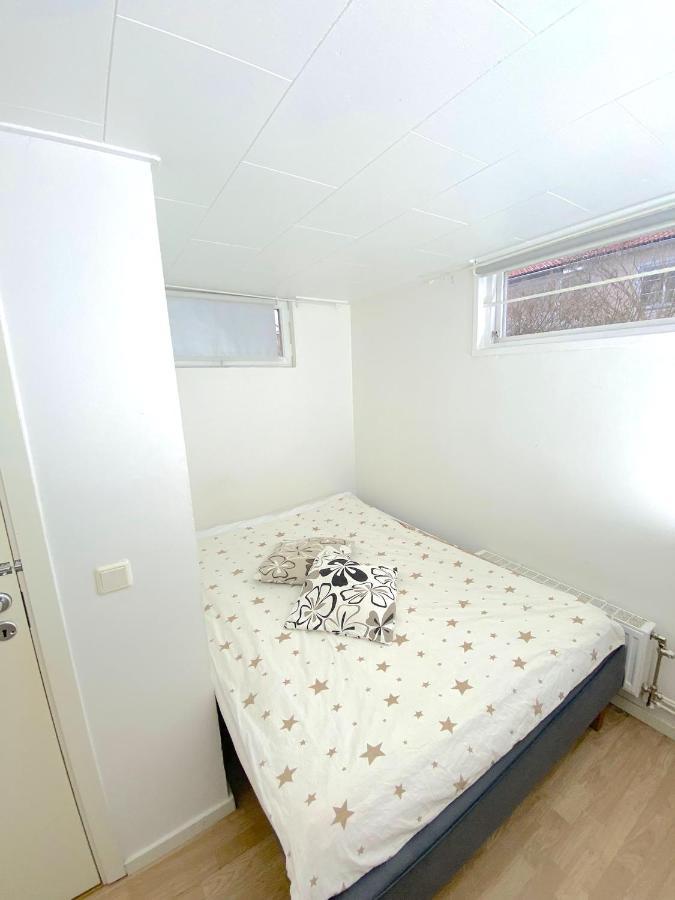 Tallkrogen Romantic House - Upper Or Lower Apartment Estocolmo Exterior foto